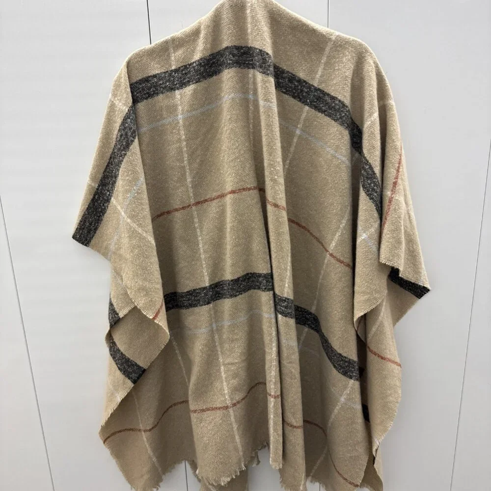 Old navy plaid tan and green shawl one size